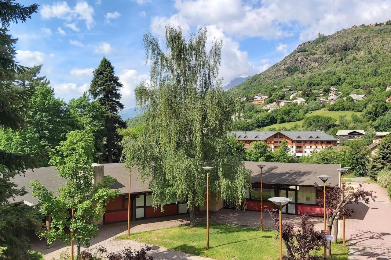Beautiful Studio With Balcony In Briancon Exterior foto
